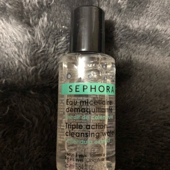 Makeup - Picture 8 of 8